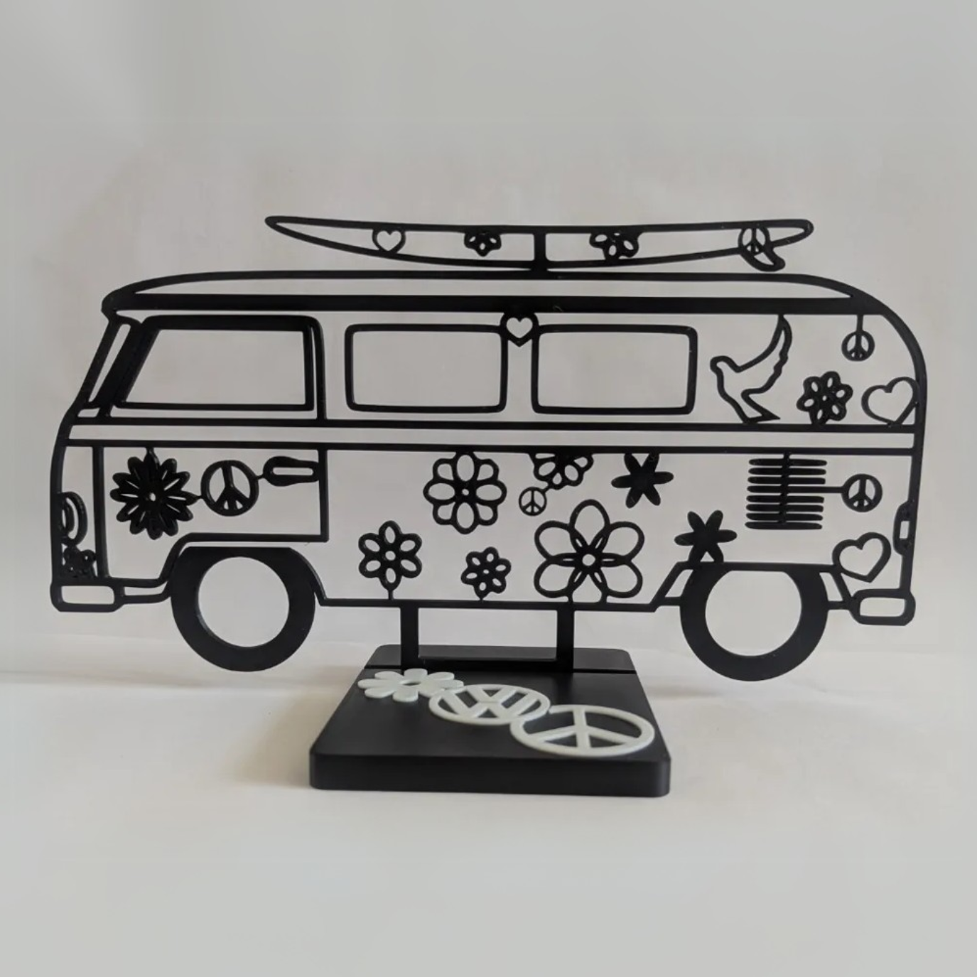 Volkswagen Multivan Hippies Edition silhouette