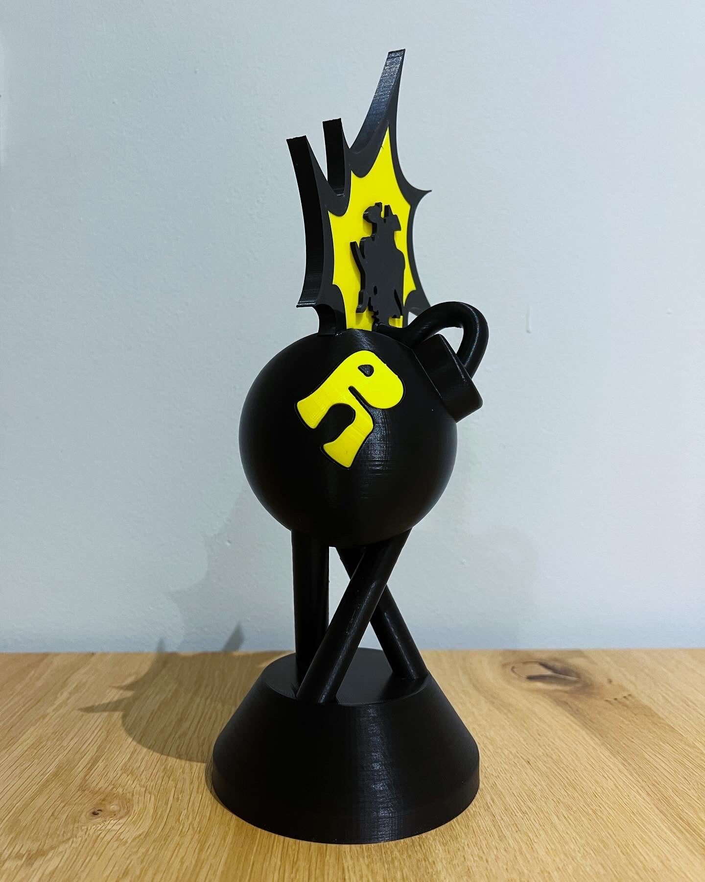 AEK Original Statue